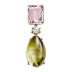 Collana con ciondolo a goccia in oro giallo a diciotto carati con zaffiro e quarzo rosa