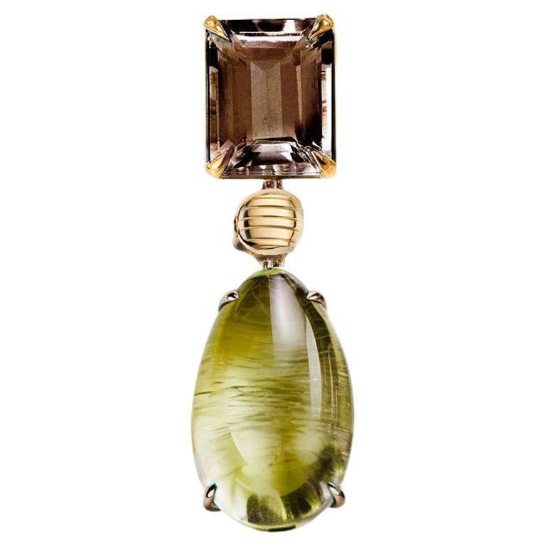 Eighteen Karat Yellow Gold Drop Pendant Necklace with Smoky Quartz For Sale