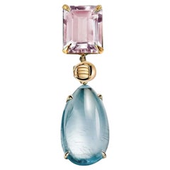 Collar Colgante Gota de Oro Amarillo de Dieciocho Kilates con Cuarzo Rosa