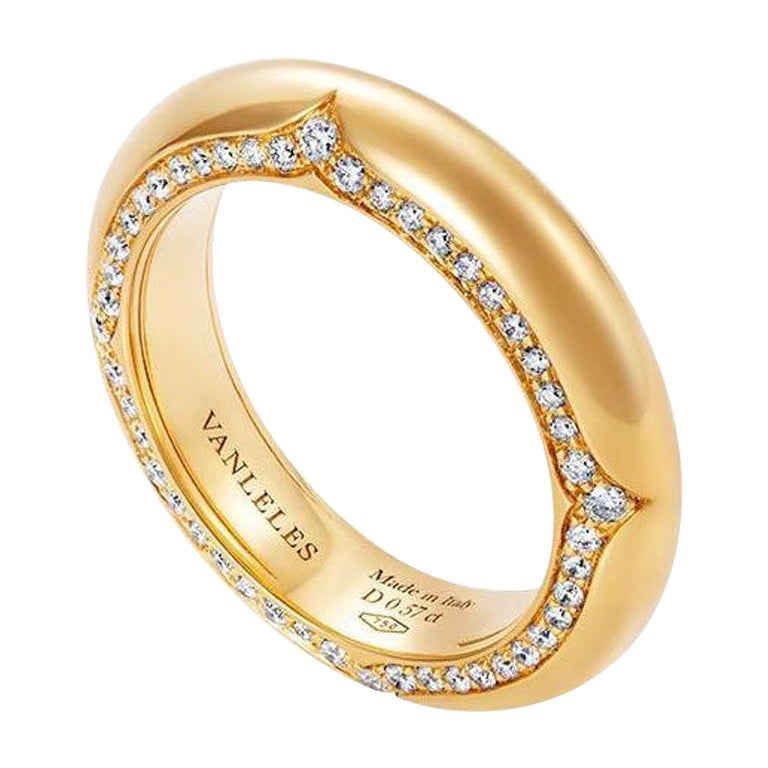 Ring aus 18 Karat Gelbgold mit weißen Diamanten