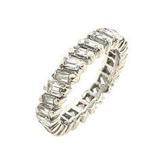 Vintage Baguette-Diamant-Eternity-Ring mit 2,0 Karat Diamanten in voller Eternity-Fassung