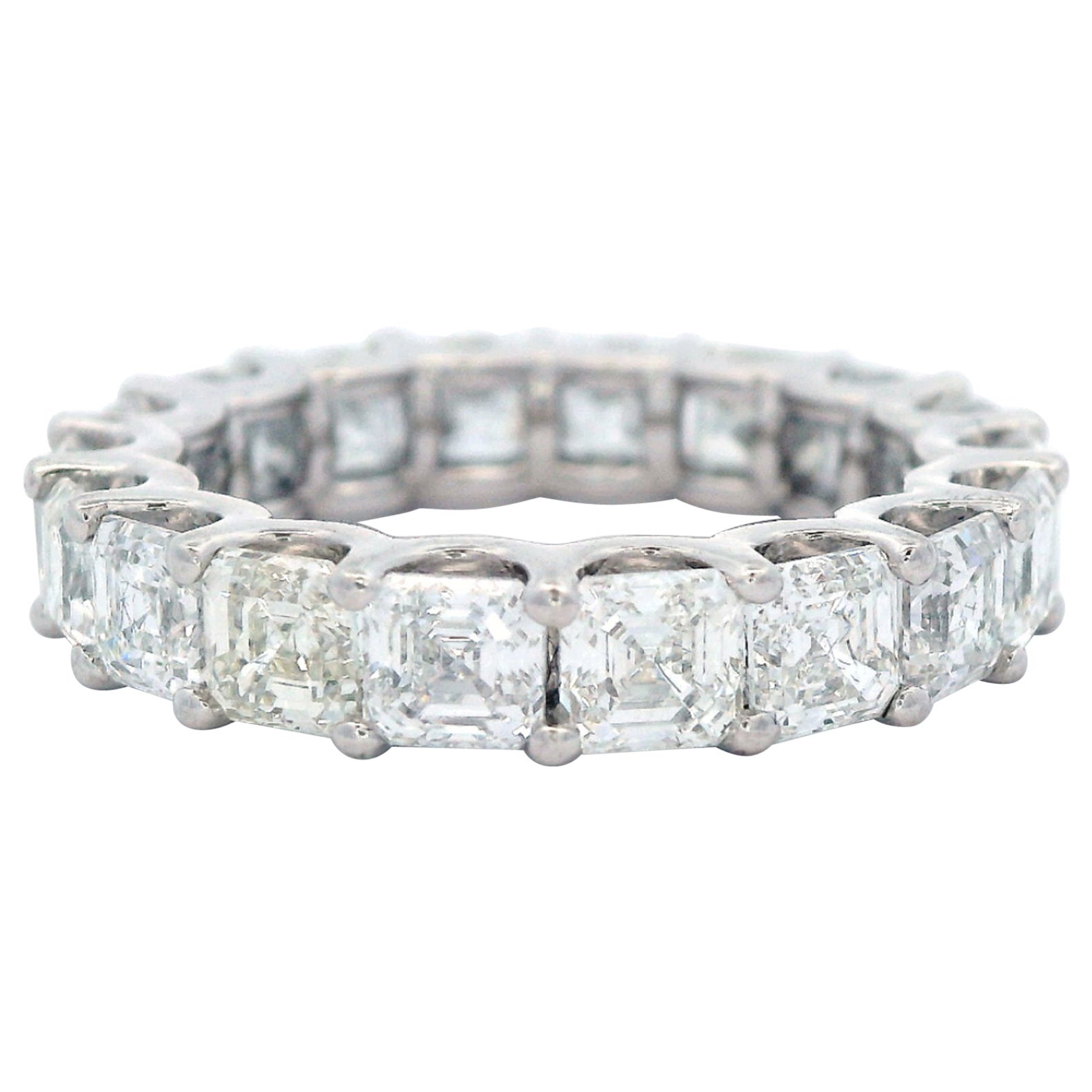 Alexander Beverly Hills, bague d'éternité en diamants taille Asscher 5,49 carats D/E VVS S-5,75