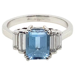 Aquamarine and Diamond Five-Stone 18 Karat White Gold Ring