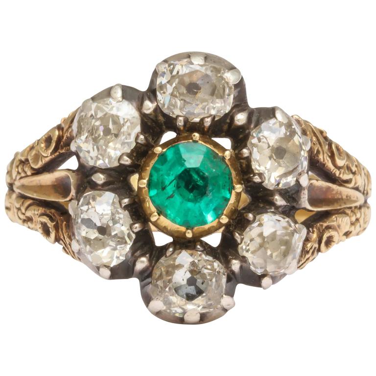Antique Emerald Diamond Cluster Ring For Sale at 1stdibs