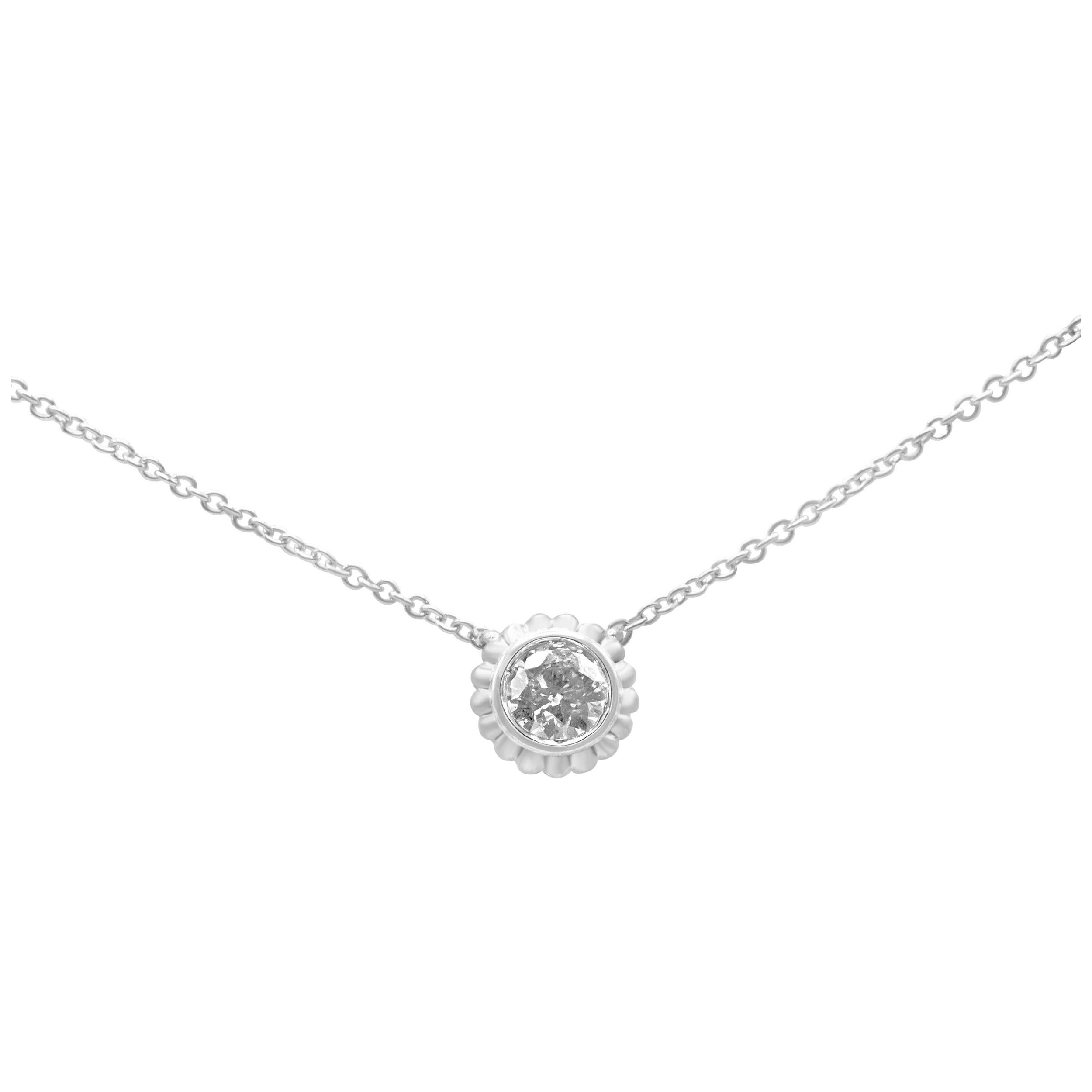 10K White Gold 1/4 Cttw Round Diamond Solitaire Floral Pendant Necklace For Sale