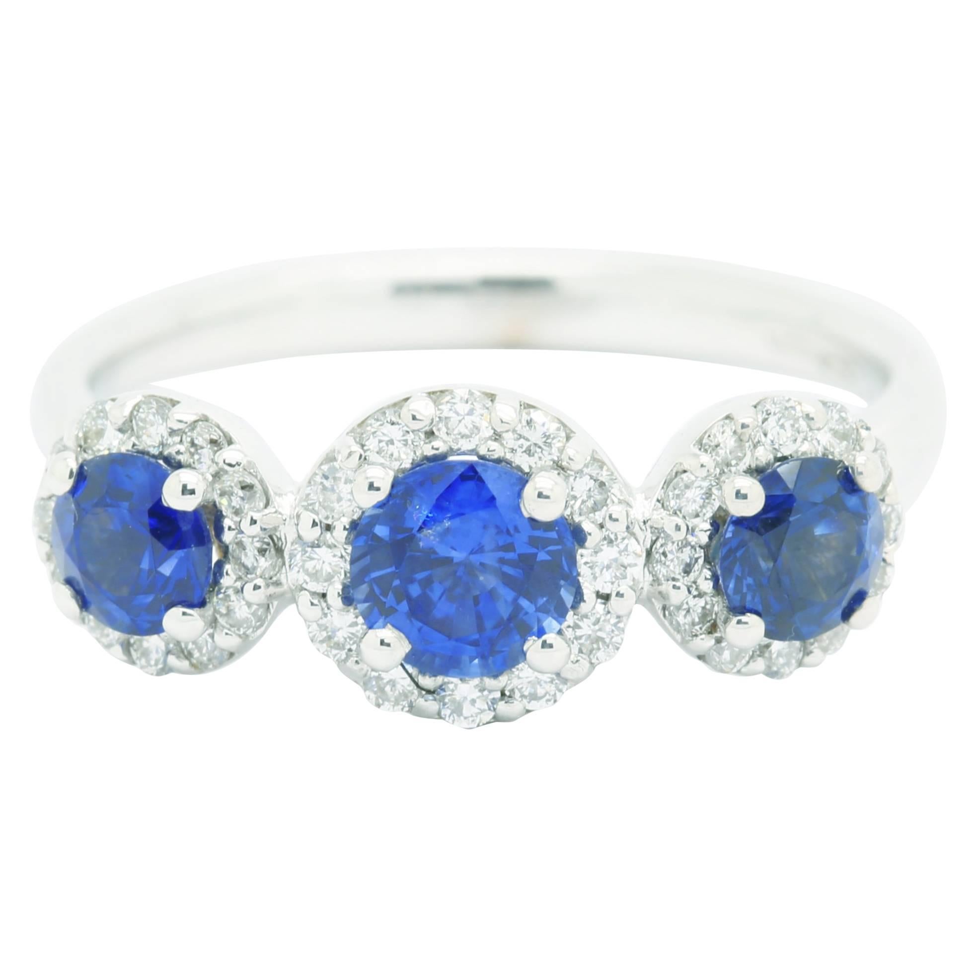 1.26ct Blue Sapphire 0.36ct white Diamond 18k white Gold Ring