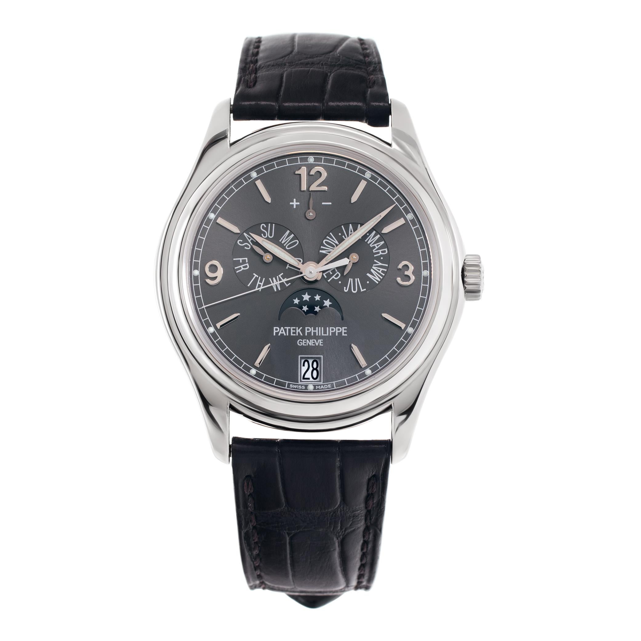 Patek Philippe Annual Calendar 18k white gold Automatic Wristwatch Ref 5146G For Sale