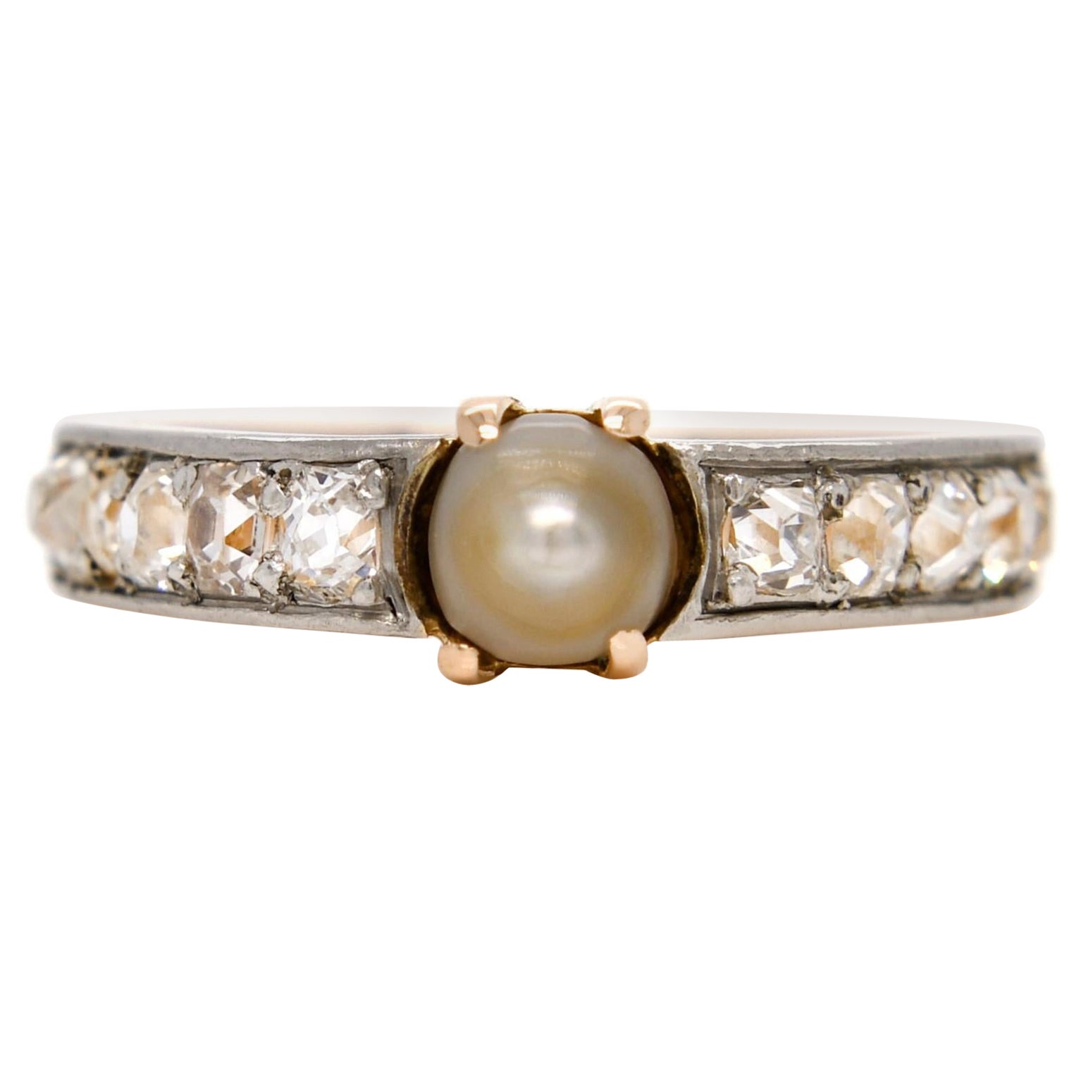 Antique pearl and old mine cut diamond band ring, France around 1900  For Sale