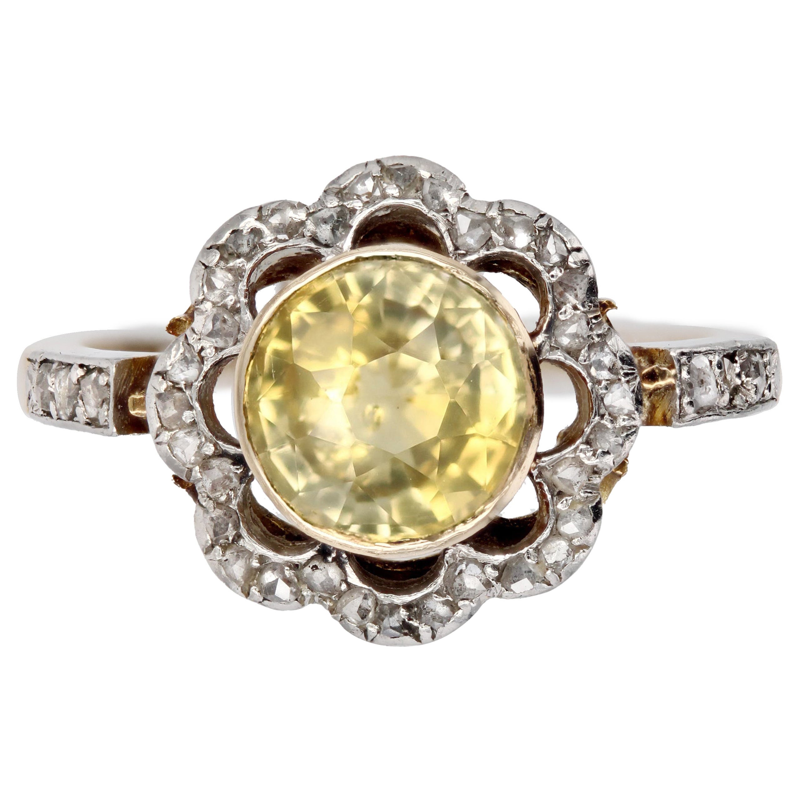 19th Century Ceylon Yellow Sapphire Diamonds 18 Karat Yellow Gold Flower Ring For Sale