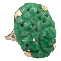 Retro Carved Jade Ring 10K Yellow Gold