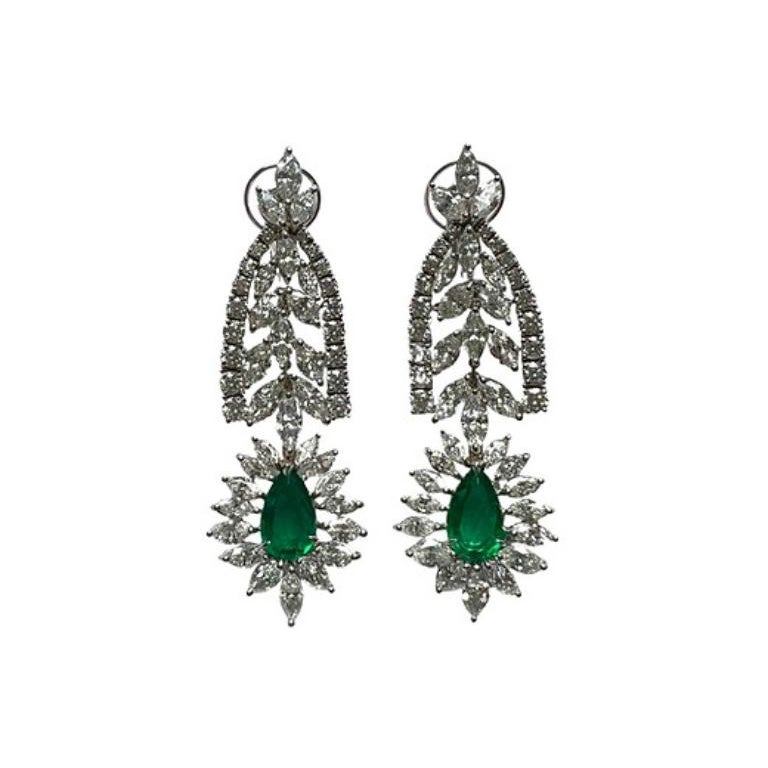 Emerald Pear Earing 4.76 Carat For Sale