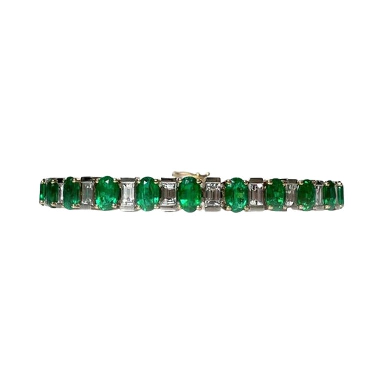 9.94 Carat Colombian Emerald Bracelet