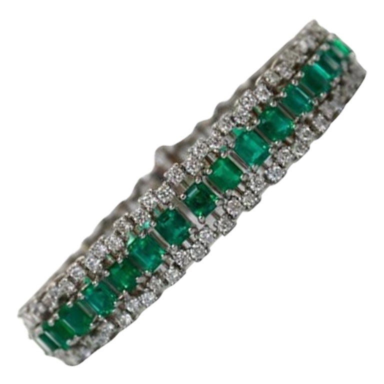 17.39 carat emerald EC bracelet For Sale