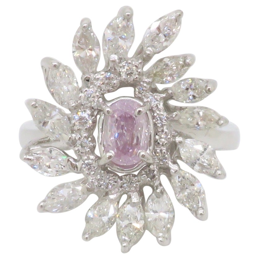 Diamante en talla cojín de color rosa púrpura natural certificado por el GIA en oro blanco de 18 quilates en venta