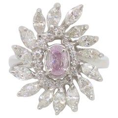 Diamant rose-violet naturel de taille coussin certifié GIA en or blanc 18 carats 