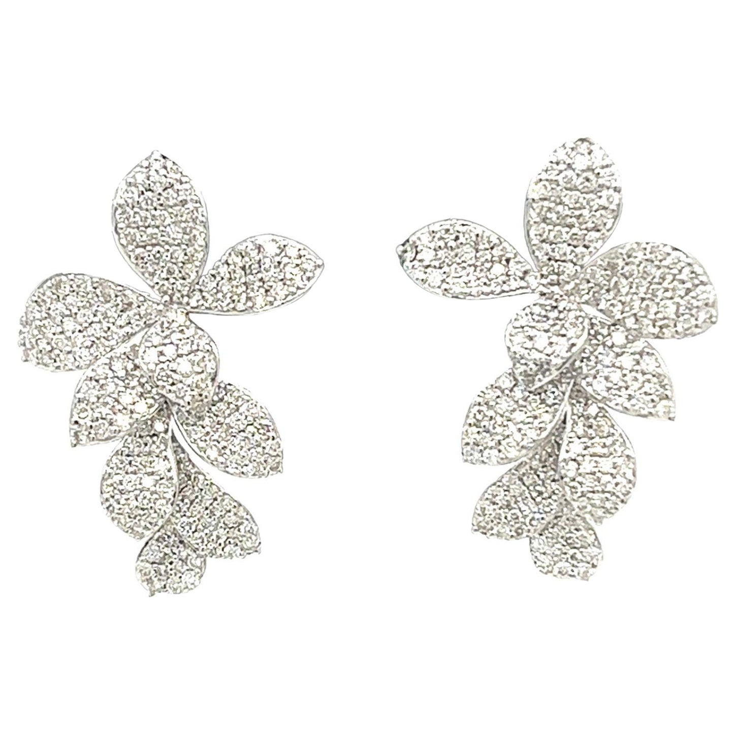 18K White Gold Diamond Leaf Earrings For Sale