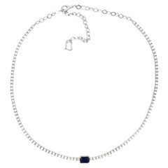 Diamant-Halskette Choker in 14k Weiß mit 1,02 Karat natürlichem Saphir im Smaragdschliff