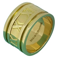 Tiffany & Co Atlas 1995 "Roman Numerals" 18K Yellow Gold Ring / 12mm Band