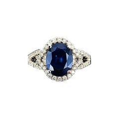 Anello con zaffiro naturale e diamante da 3,64 carati
