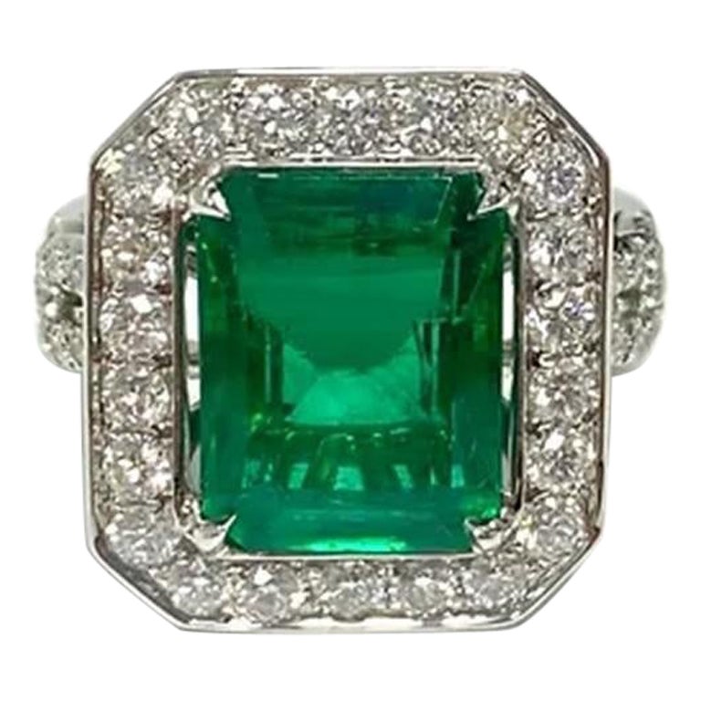 Emerald Emeraldcut Ring 5.25 cts For Sale