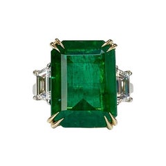 Emerald EC Ring 9.32 CT