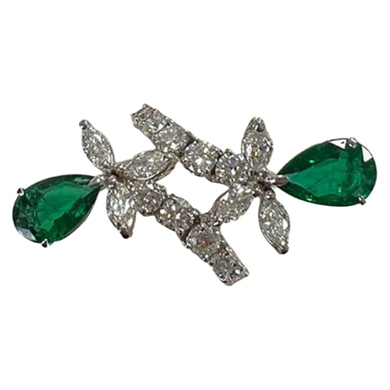 Emerald Pear Ring 2.83 CTS For Sale