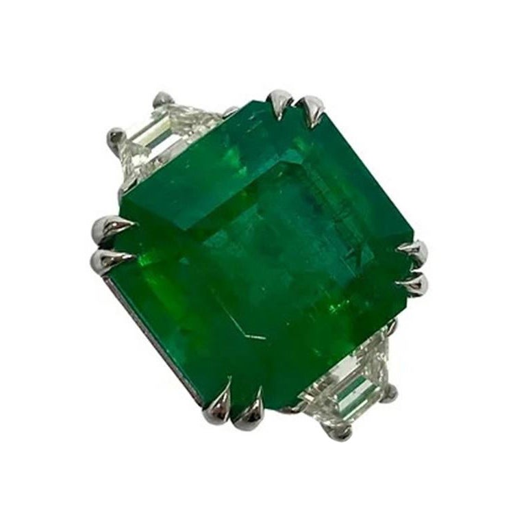 Emerald Emeraldcut Ring 12.48 cts For Sale