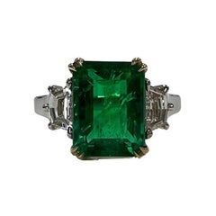 Emerald EC 3.27 Carat Ring