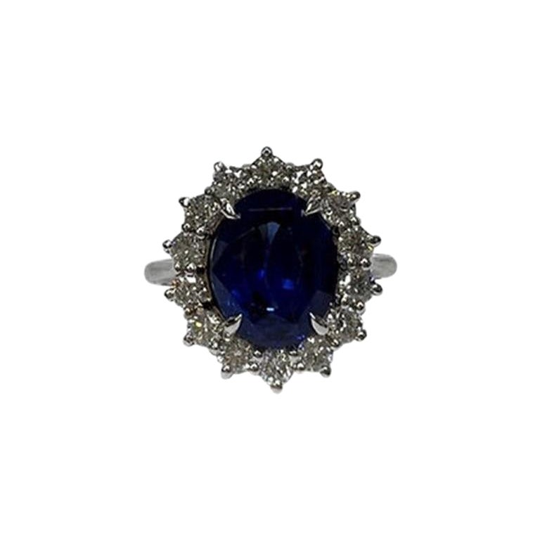 3.6 Carat Sapphire Oval Ring For Sale