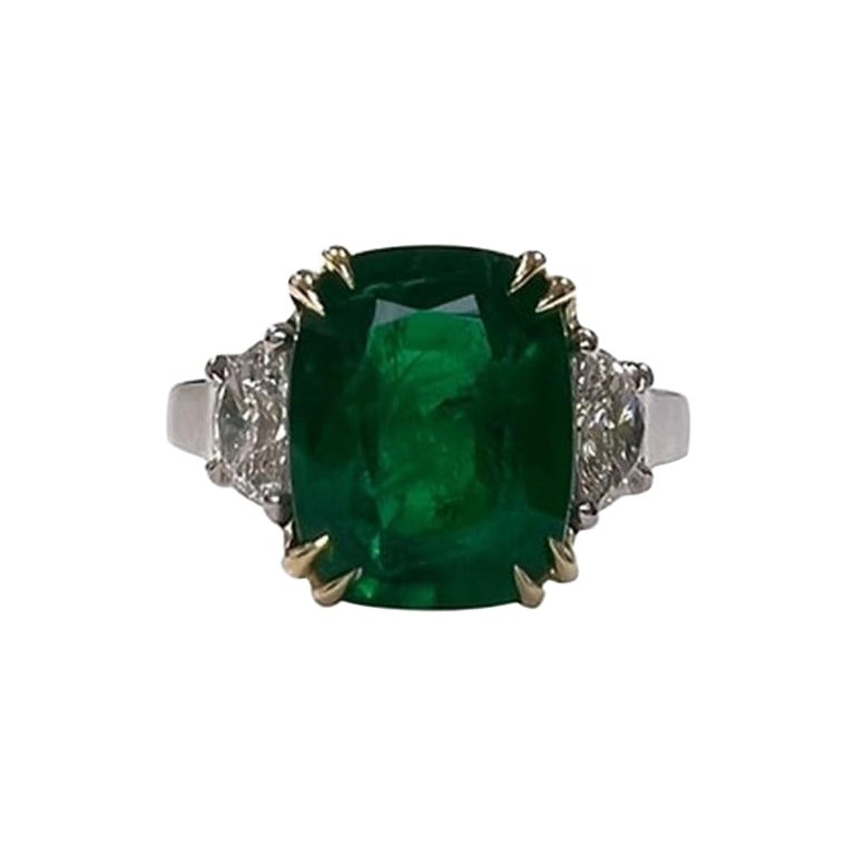 3.95 CTS Emerald Three Stone Ring For Sale