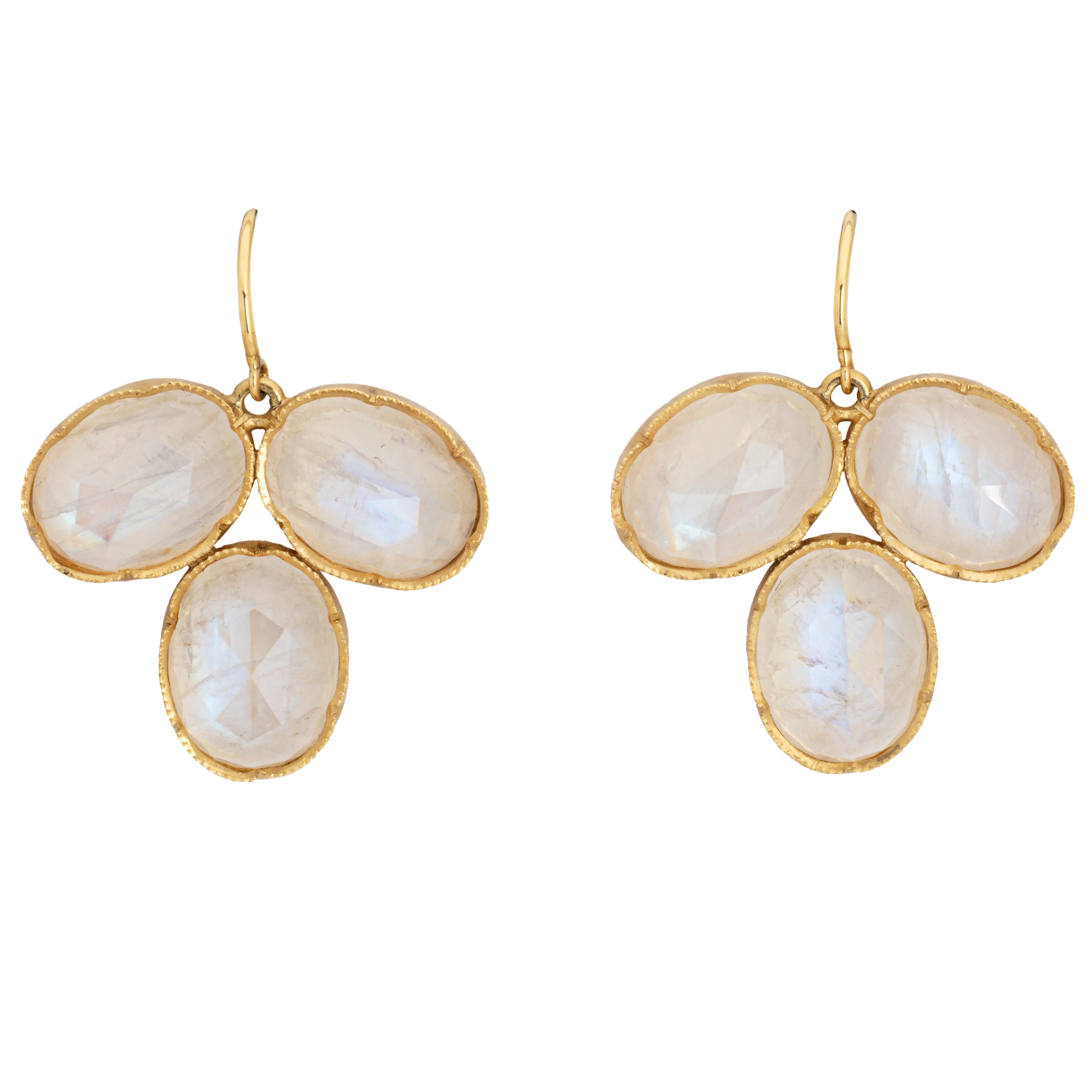 Irene Neuwirth Moonstone Earrings Estate 18k Gold 1" Drops Signed Fine Jewelry  For Sale