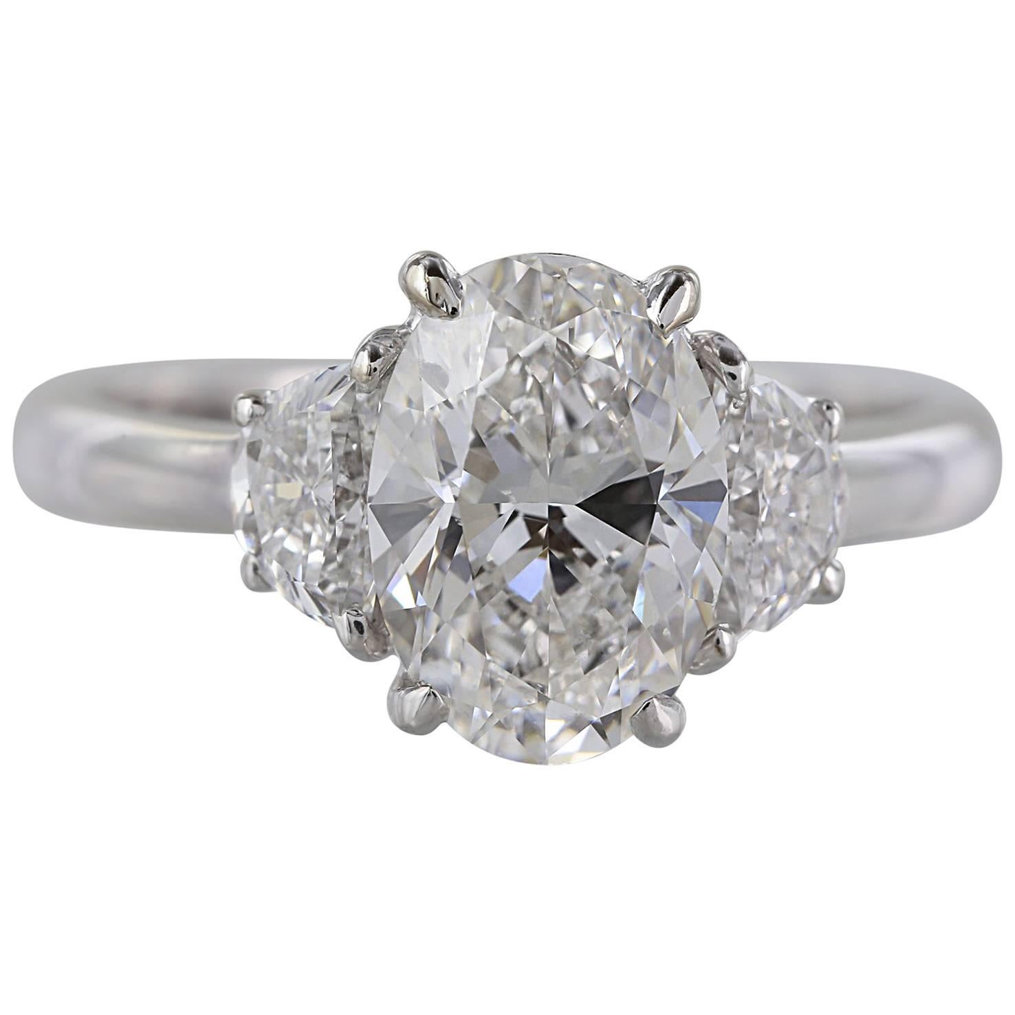 2.01 Carat G/SI2 GIA Oval Diamond Ring For Sale