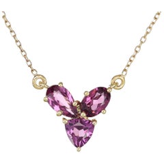 Pendant with 1.60 carats Grape Garnet set in 14K Yellow Gold