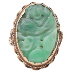 Edwardianischer Ring aus geschnitzter Jade Gold