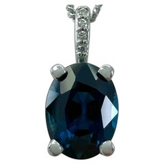 1,15ct Deep Blue Oval Cut Saphir Diamant 18k Weißgold Hidden Halo Anhänger