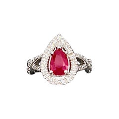 1,56 Karat natürlicher Burma-Rubin & Diamantring
