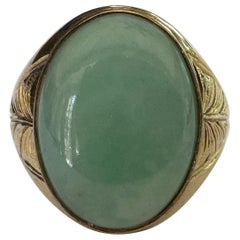 Vintage Mid-Century Green Jade Oval Cabochon and 14K Yellow Gold Signet Ring 