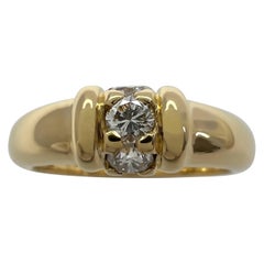 Rare Vintage Van Cleef & Arpels Round Diamond Three Stone 18k Yellow Gold Ring