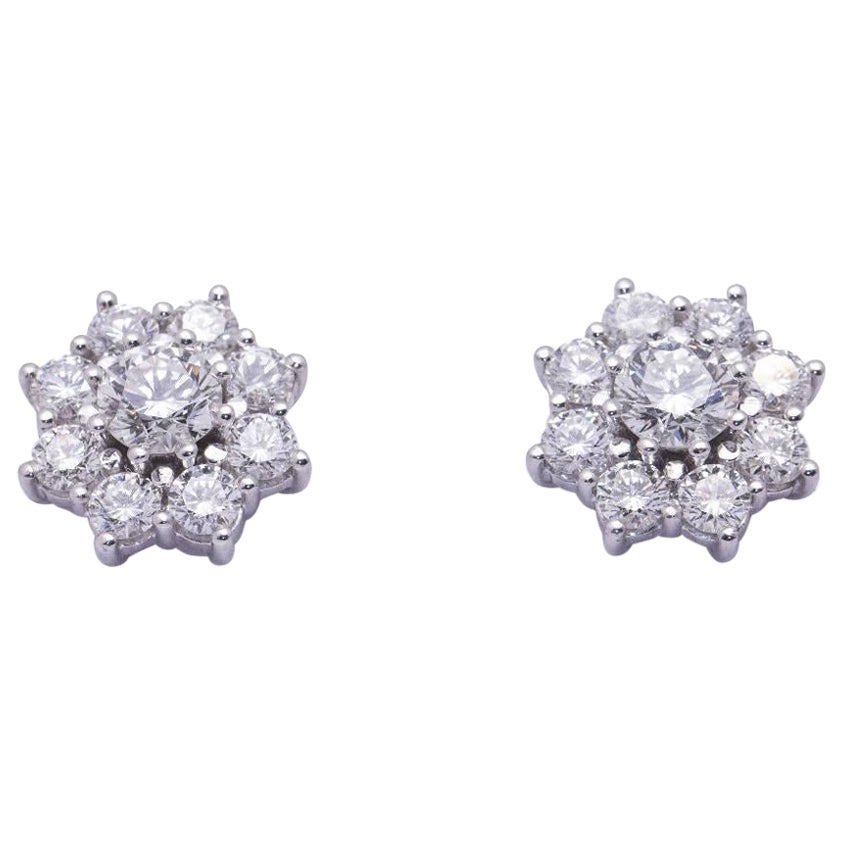 Earrings in White Gold and Diamonds For Sale