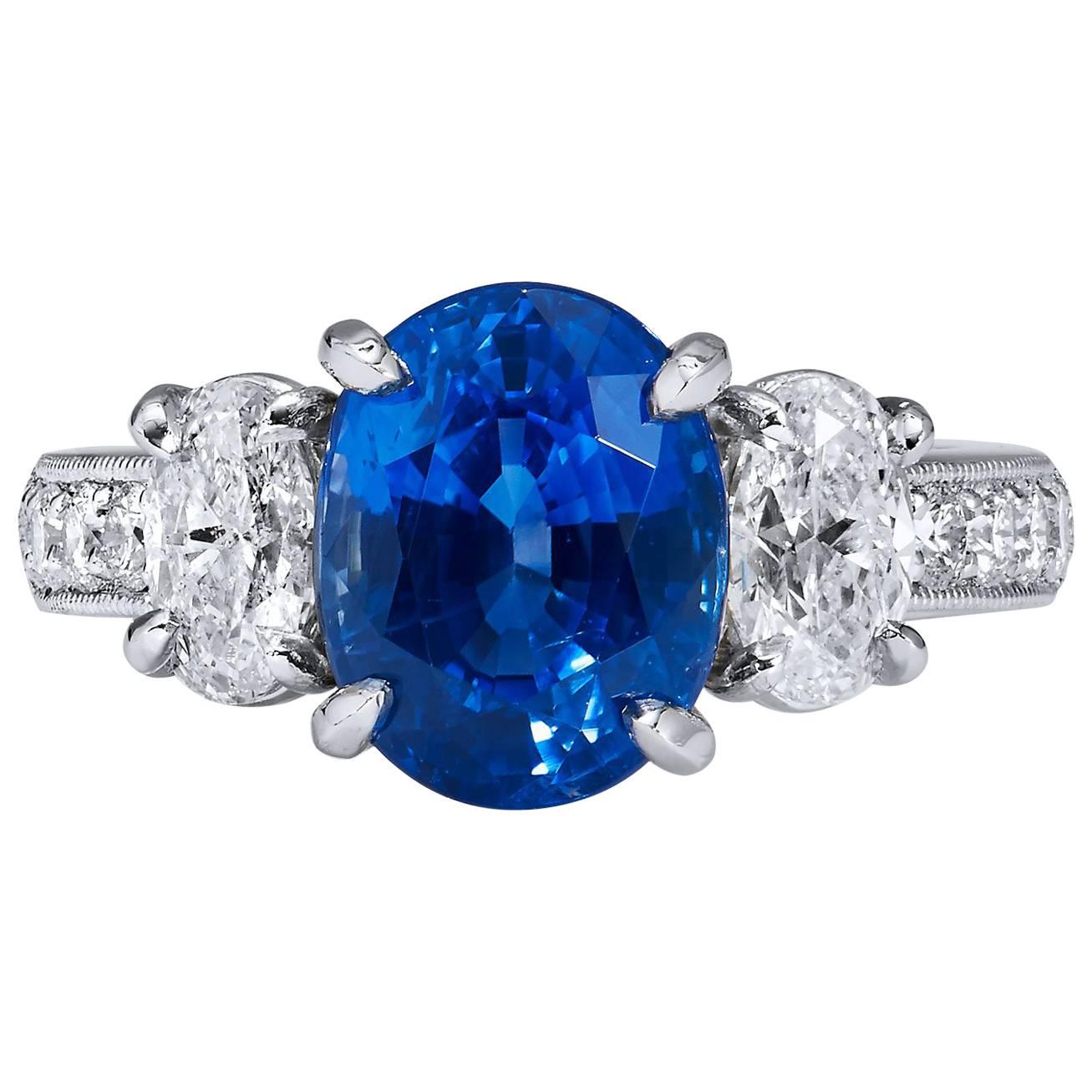 GIA Certified 4.32 Carat Madagascar Blue Sapphire and Diamond Platinum Ring 5.5 For Sale