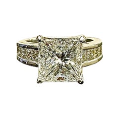 Bague de fiançailles en or blanc 18 carats certifiée GIA 4.17 G couleur Diamant taille princesse