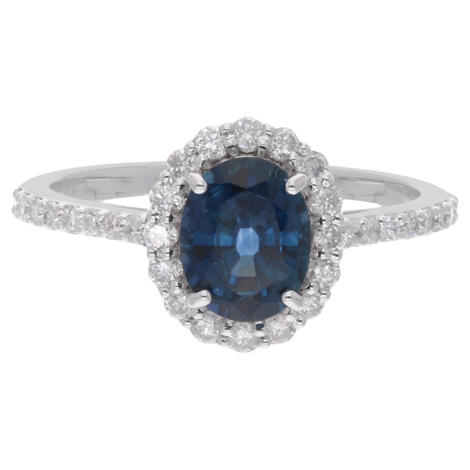 Bague de saphir bleu en or blanc 14 carats de pureté SI et diamants de couleur hi-colore