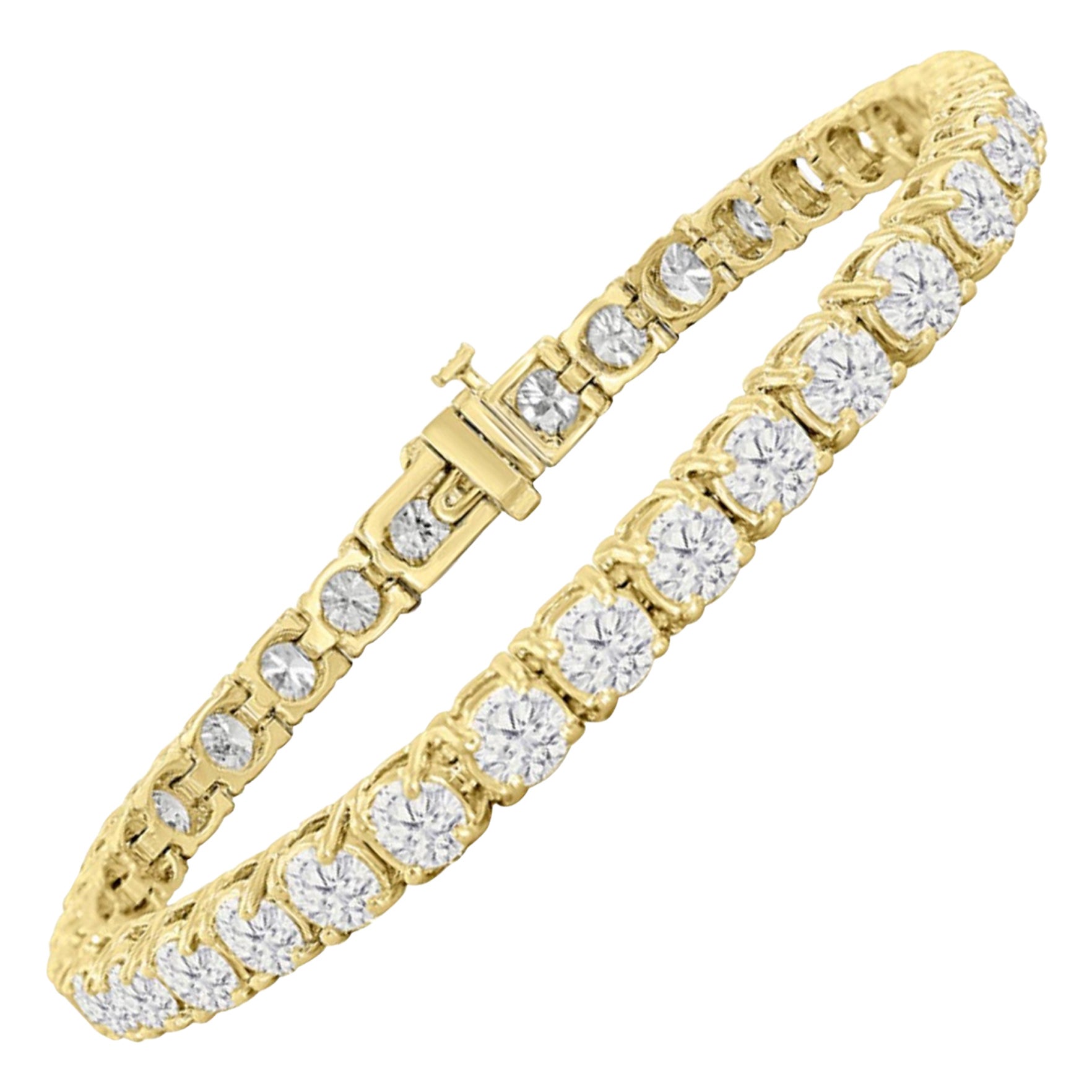 19 Carat Round Cut Diamond 18K Yellow Gold Bracelet For Sale