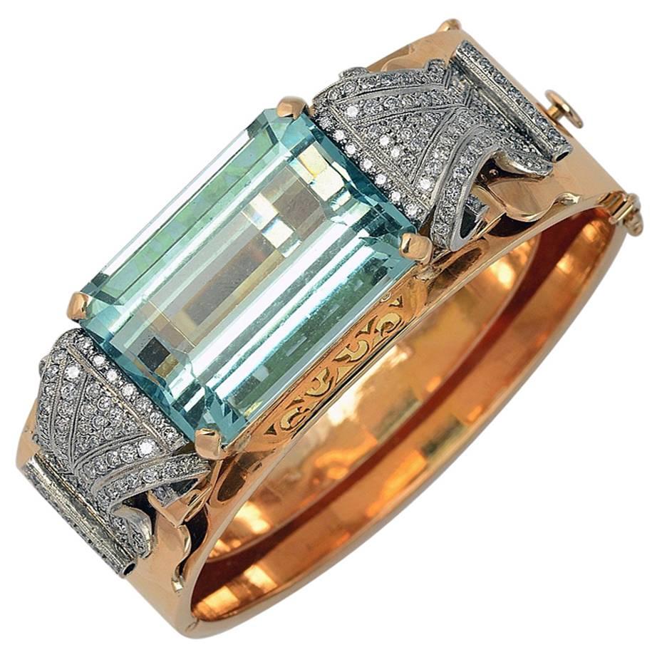 109.00 Carats Aquamarine Diamond Platinum Gold Bracelet For Sale