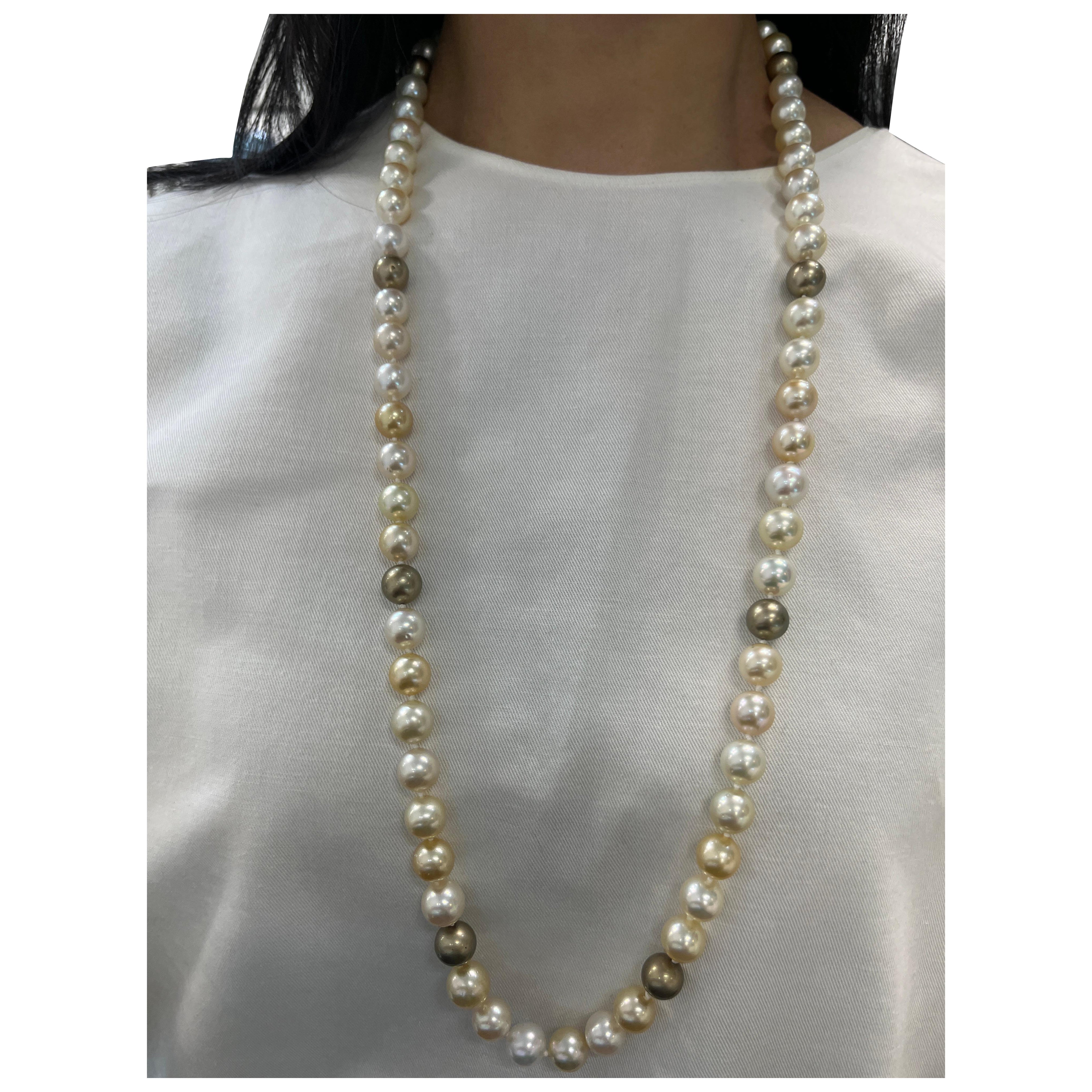 Collier de perles naturelles multicolores 71 carats en vente