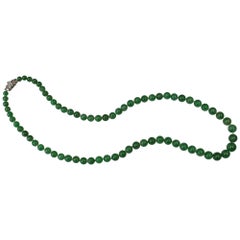 Vintage Jadeite Bead Necklace With Diamond Clasp 