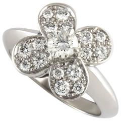 Van Cleef & Arpels Alhambra Ring 4