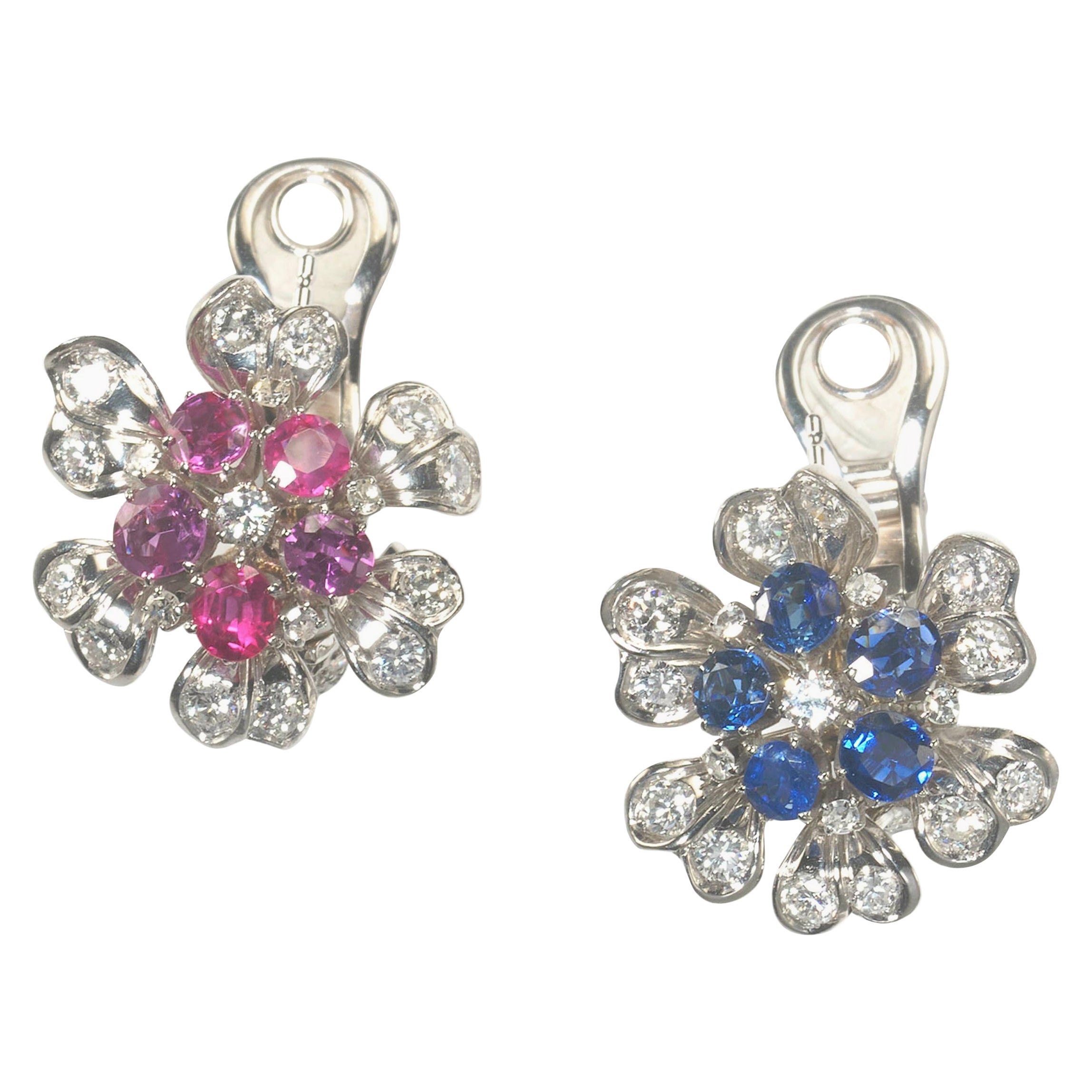 Boucles d'oreilles fleurs vintage en saphir, rubis, diamant et platine