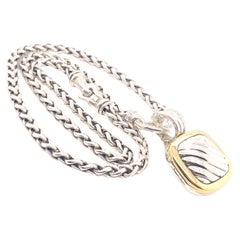 Colgante David Yurman de relicario cuadrado con cable y cadena de trigo con diamantes pavé