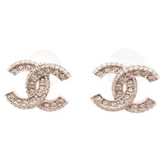 Chanel - Boucles d'oreilles Classic Gold CC Block Crystal Pierce  